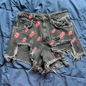 Rolling Stones Limited Edition Zara Distressed
Black Shorts, size 4
